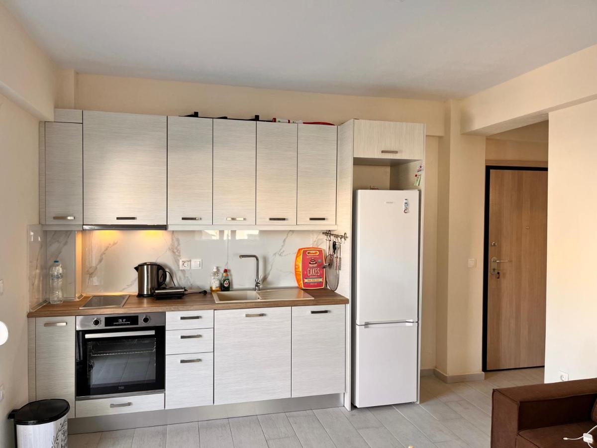 Three Cats Apartment Никити Экстерьер фото