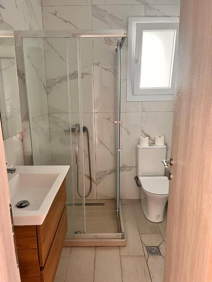 Three Cats Apartment Никити Экстерьер фото